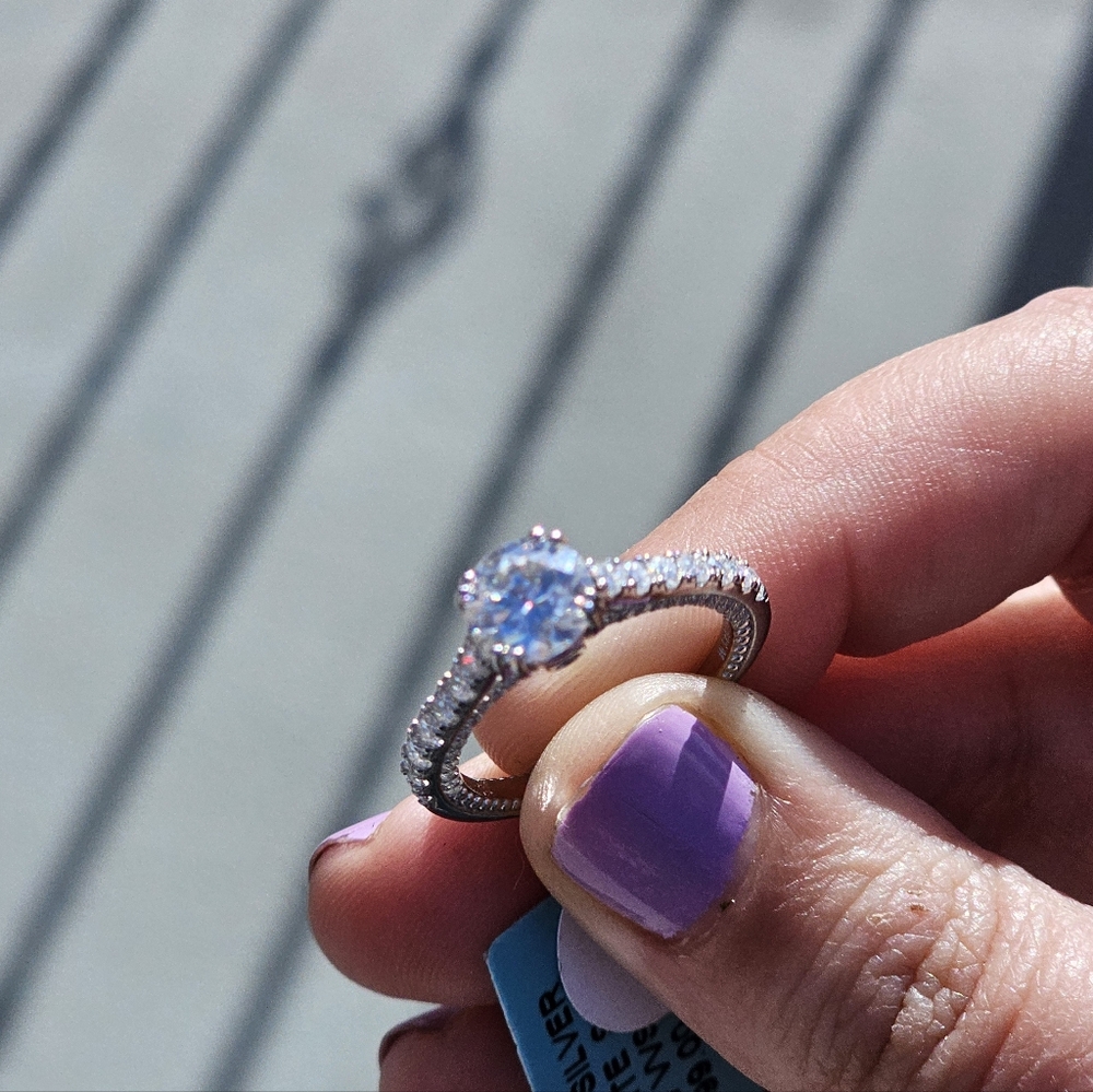 NWT Sterling Silver Moissanite Ring Size 7 | 1.9 CTW VVS D Color Round Solitaire - Picture 2 of 8